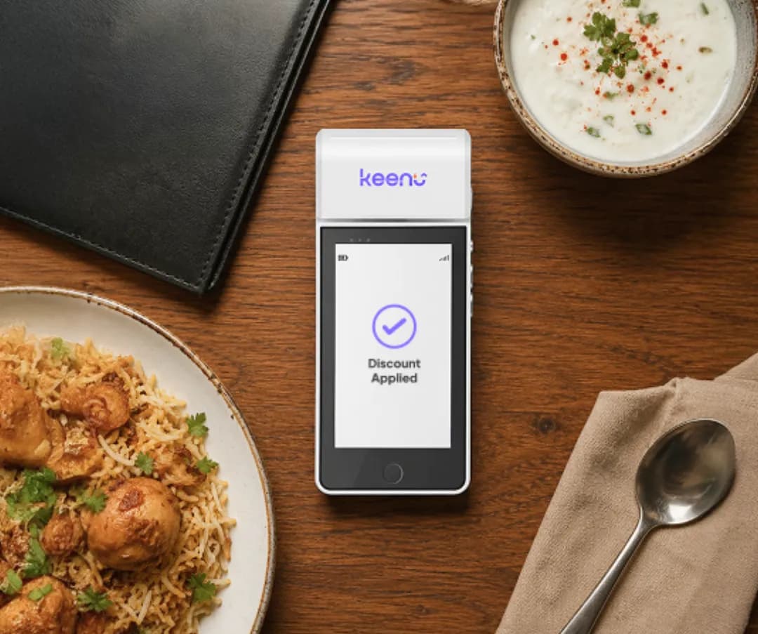 Keenu payment terminal showing Discount Applied on a restaurant table