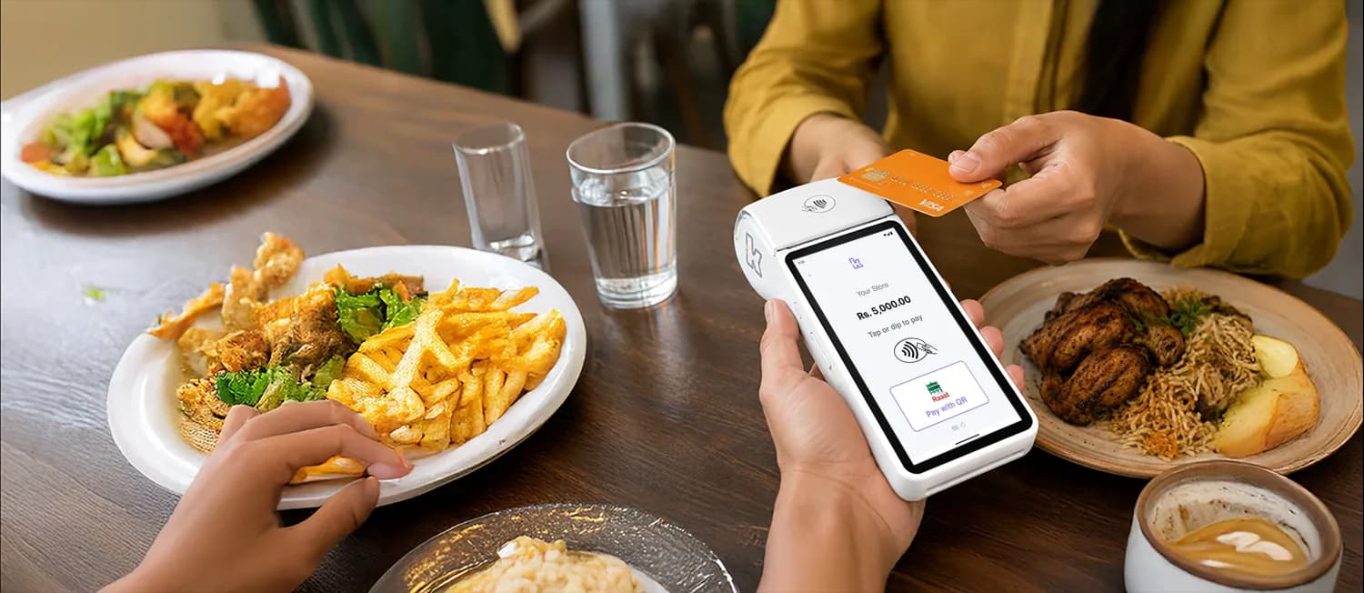 Restaurant accepting payments with Keenu
